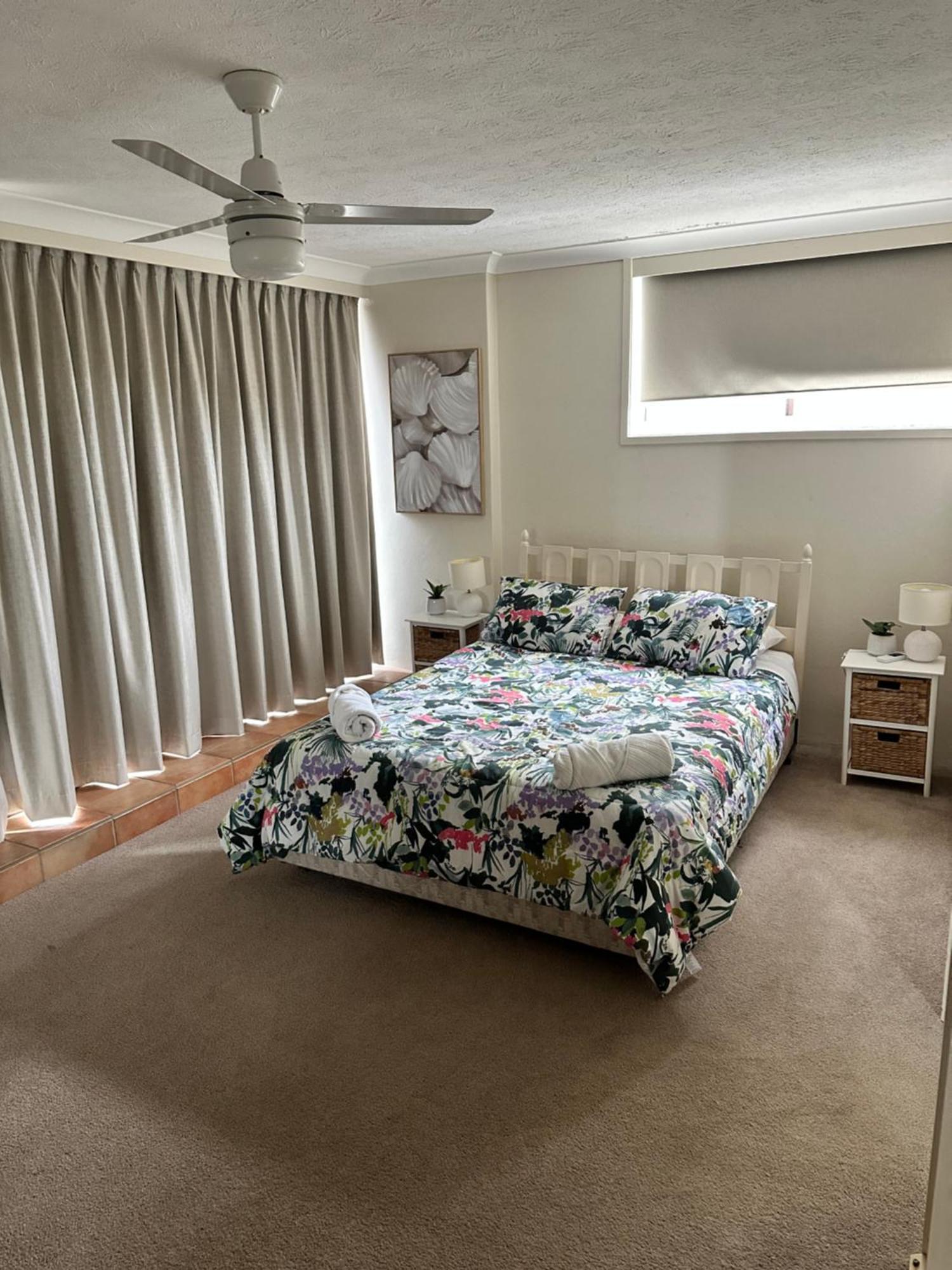 Queensleigh Holiday Apartments Броудбийч Екстериор снимка