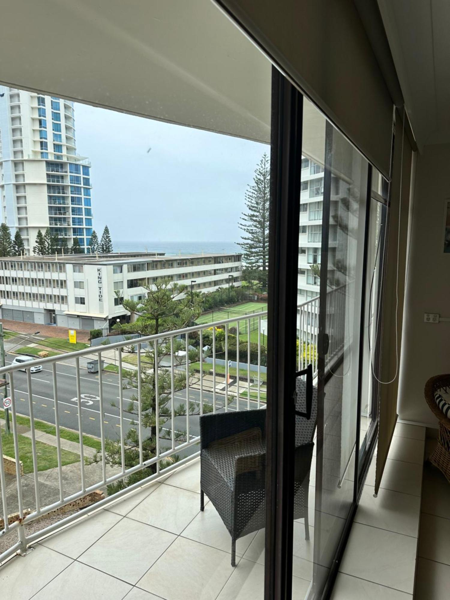 Queensleigh Holiday Apartments Броудбийч Екстериор снимка