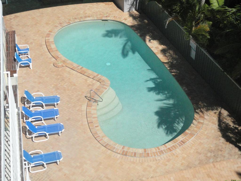 Queensleigh Holiday Apartments Броудбийч Екстериор снимка