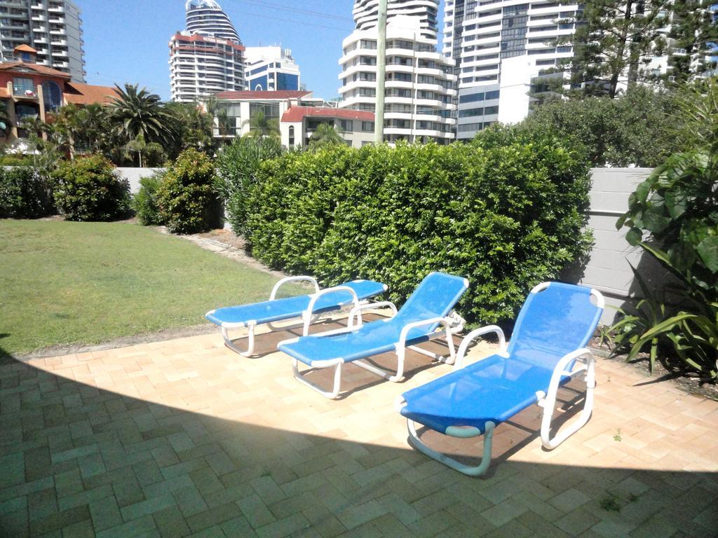 Queensleigh Holiday Apartments Броудбийч Екстериор снимка