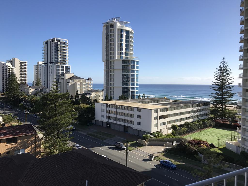Queensleigh Holiday Apartments Броудбийч Екстериор снимка
